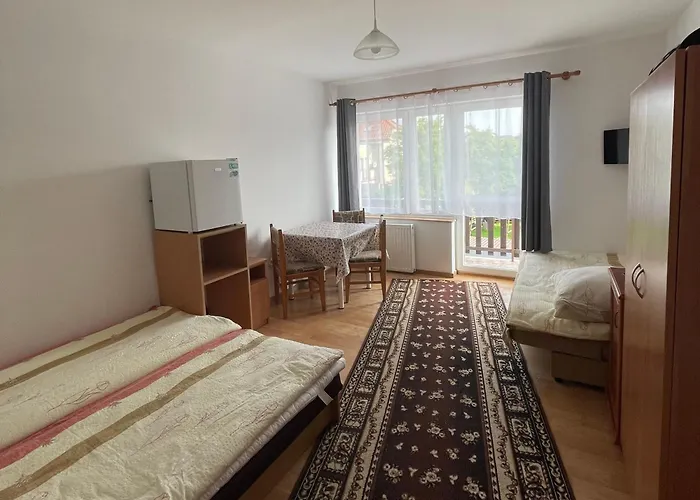 Pensionat Blisko Morza Slawomir Hinz Wynajem Pokoi