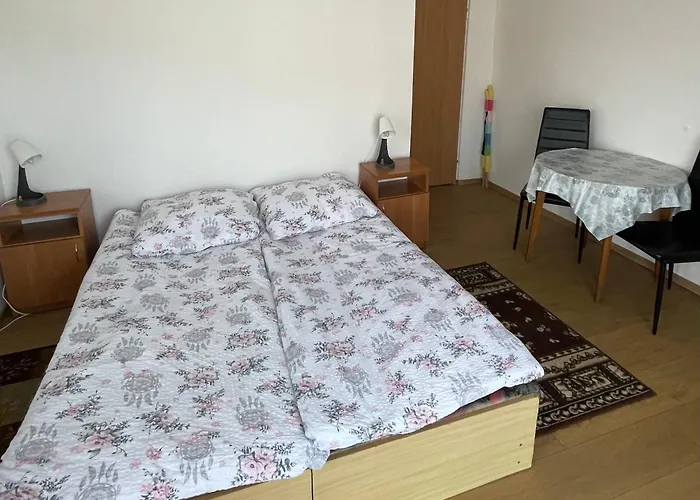 Blisko Morza Slawomir Hinz Wynajem Pokoi Pensionat 3*