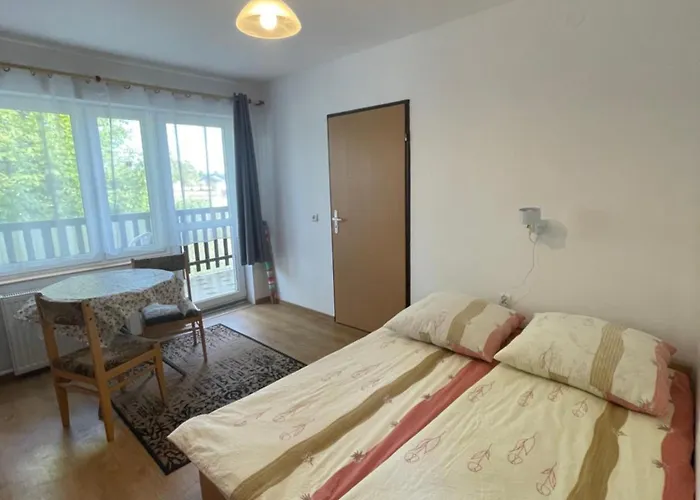 Pensionat Blisko Morza Slawomir Hinz Wynajem Pokoi