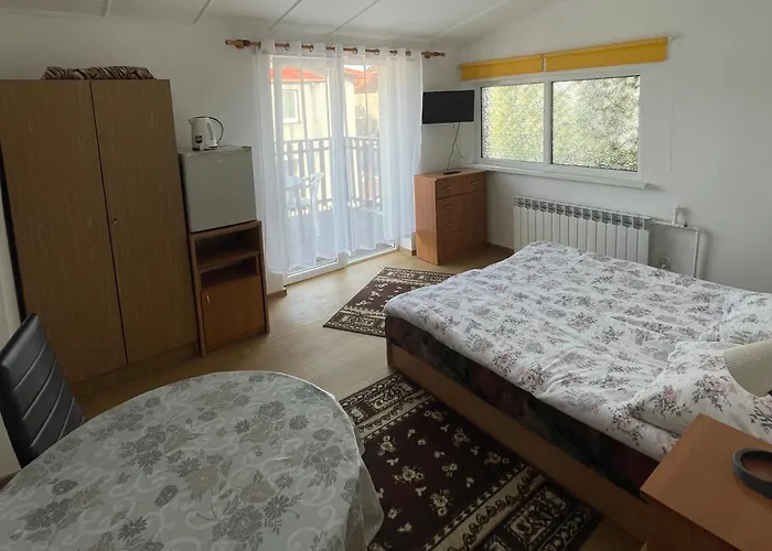 Blisko Morza Slawomir Hinz Wynajem Pokoi Pensionat 3*