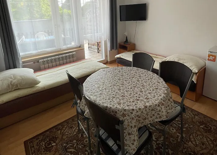 Pensionat Blisko Morza Slawomir Hinz Wynajem Pokoi 3*